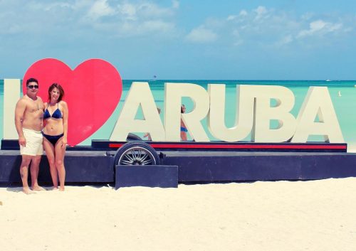 Sheri Easterling's enjoying her holiday in Aruba with her husband, Monty