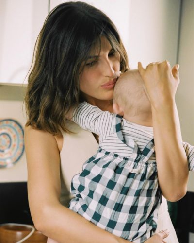 Jeanne Damas with her kid