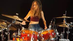 Sina Doering playing the drums