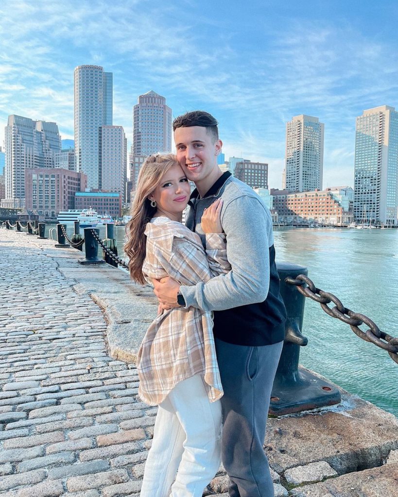 Mariah Covarrubias Age | Wiki, Net worth, Bio, Height, Fiancé