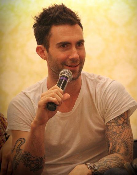 Adam Levine accused of sending flirty messages to Maryka