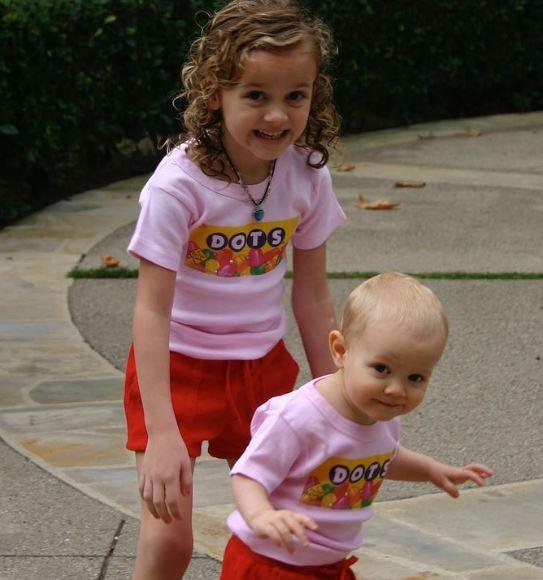 An old photo of Iris with her sister Maude Apatow