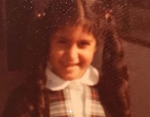 Childhood photo of Sandra