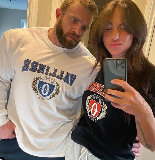 Chris Bumstead sister and brotherinlaw