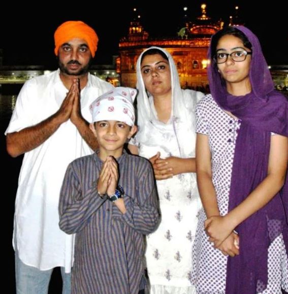 Inderpreet Kaur with her ex husband and kids