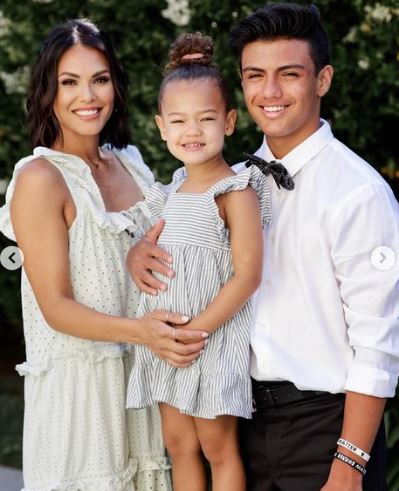 Jesiree with her daughter Charli Kekuʻulani and son