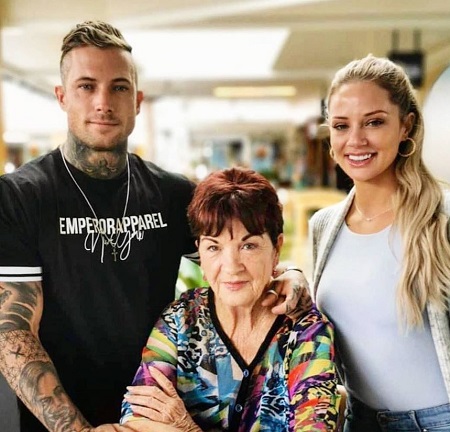 Jessika Power with her brother and grandmother