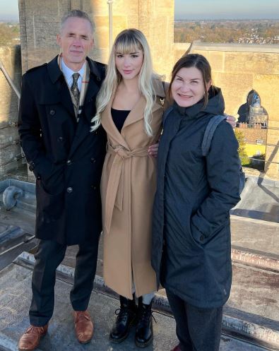 Mikhaila Peterson with her father and mother