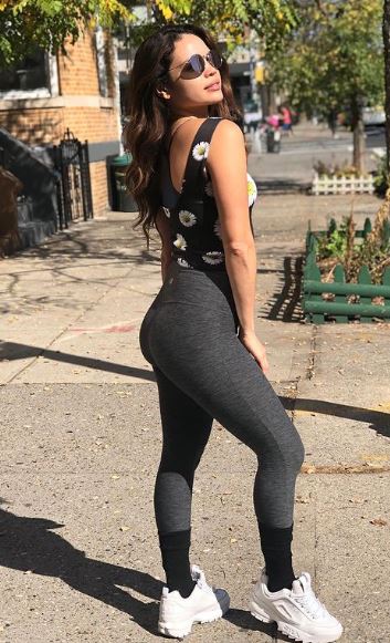 Natasha Lopez height