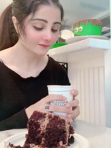 Shaylee Krishen loves cake