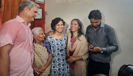 Shruti Sharma with her family