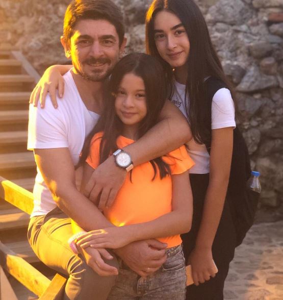 Taner Savut has two daughters