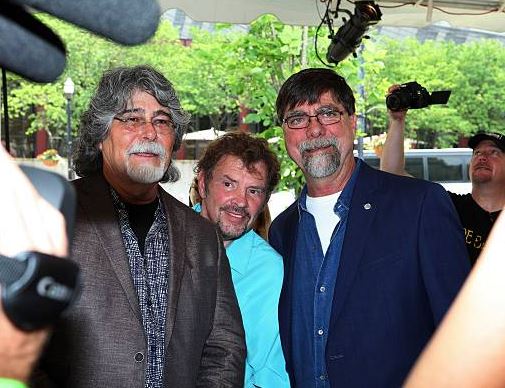 Teddy Gentry with Randy Owen and Jeff Cook